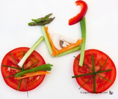 велосипед из овощей сыроедение
