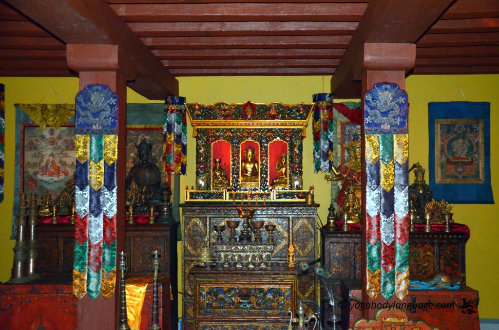 R Altar 2